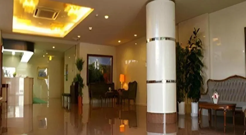 Isehara Green Palace Hotel