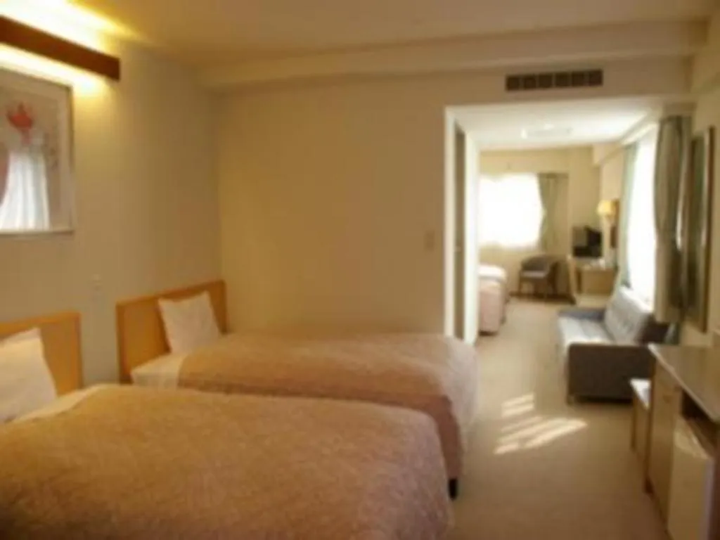 Isehara Green Palace Hotel